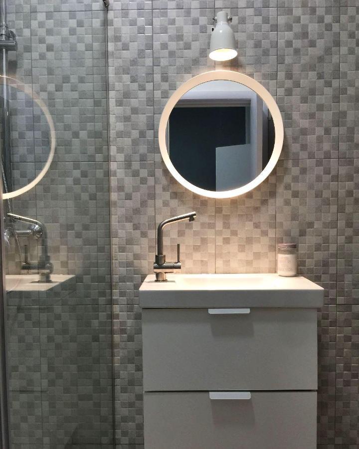 Appartamento Perfect Home: Cozy 2br & Balcony Bucarest