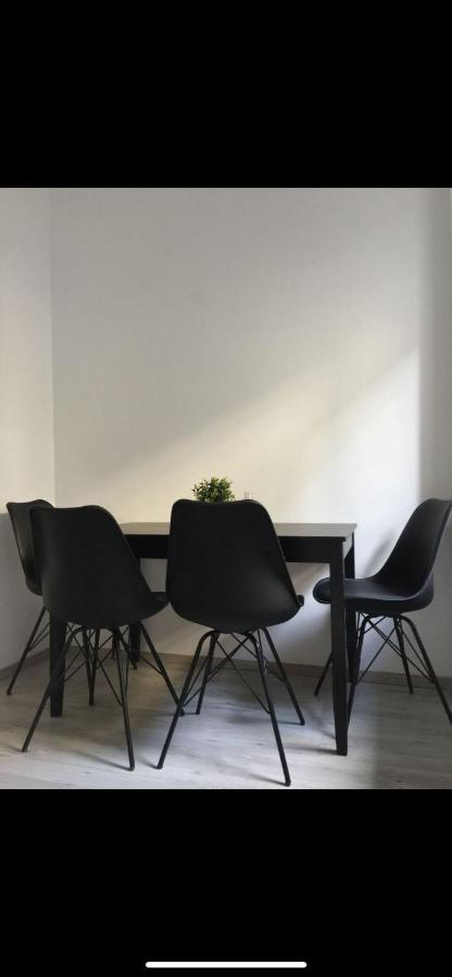 Perfect Home: Cozy 2br & Balcony * Bucarest