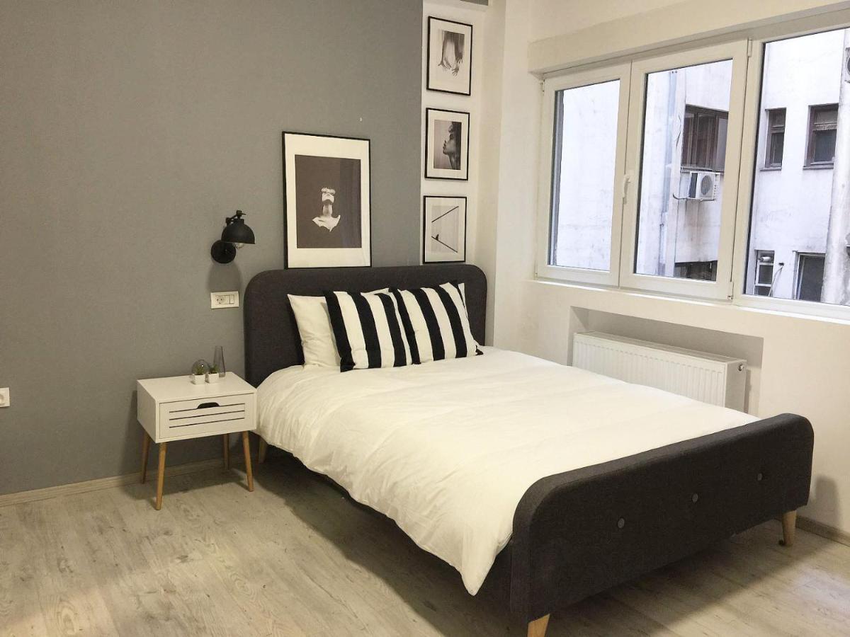 Perfect Home: Cozy 2br & Balcony Appartamento Bucarest